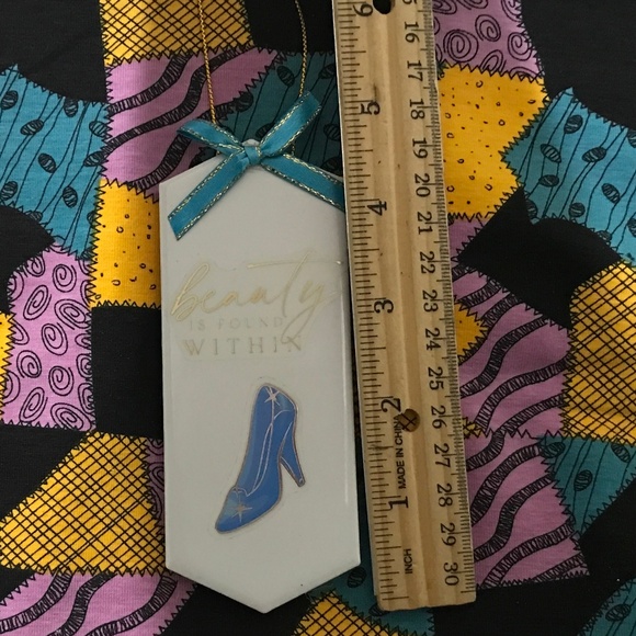 Cinderella Shoe ceramic tile ornament - Picture 2 of 2